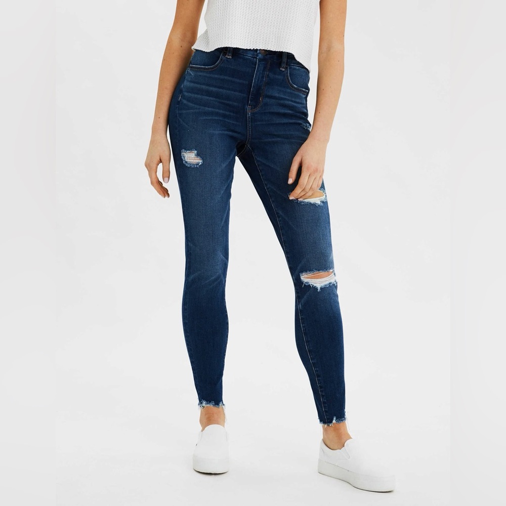 American Eagle Curvy High-Rise Distressed Jeggings